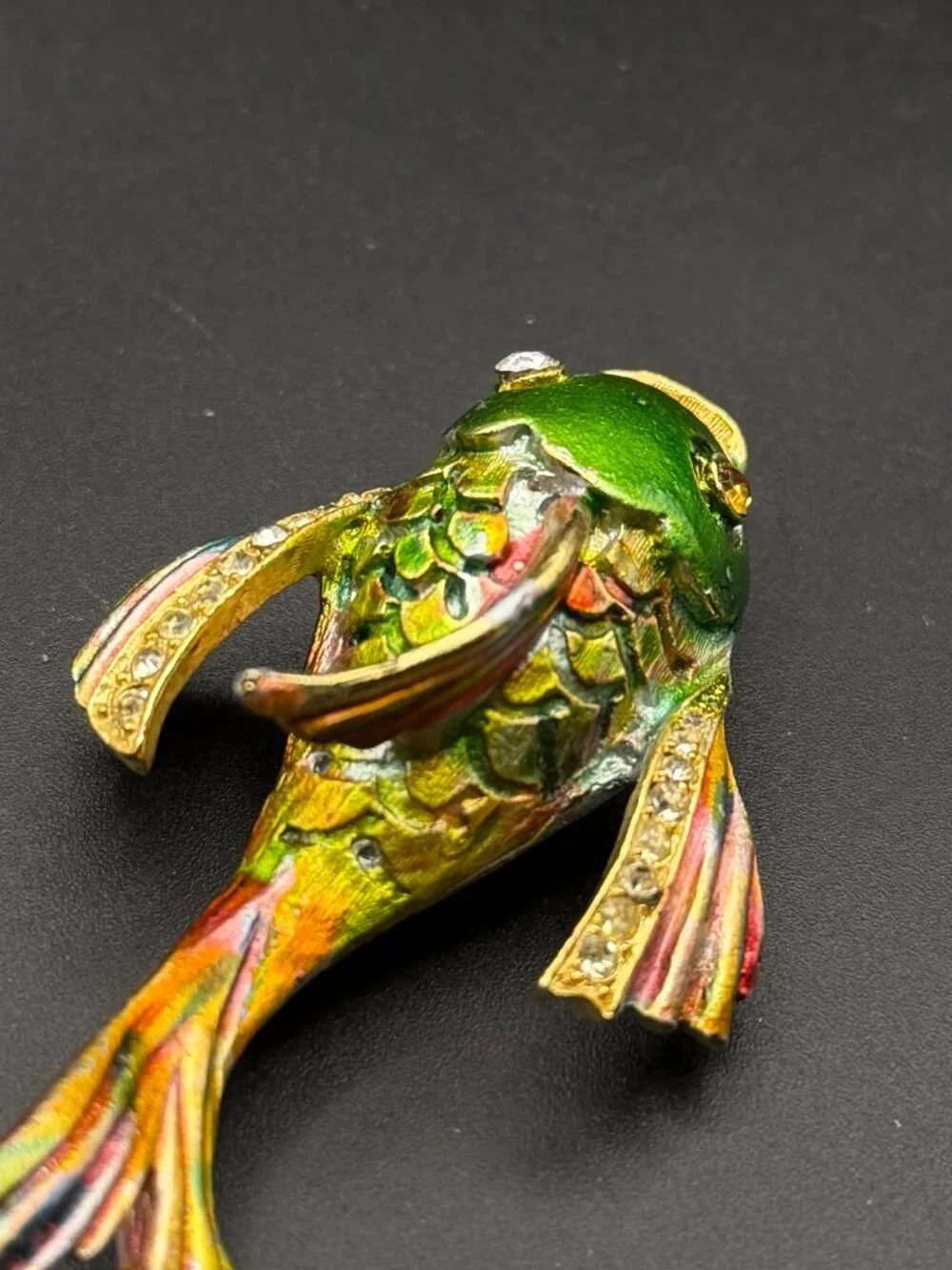 Vintage Unsigned Enamel koi Fish Brooch Pin Rhinestone Gold Tone Colorful